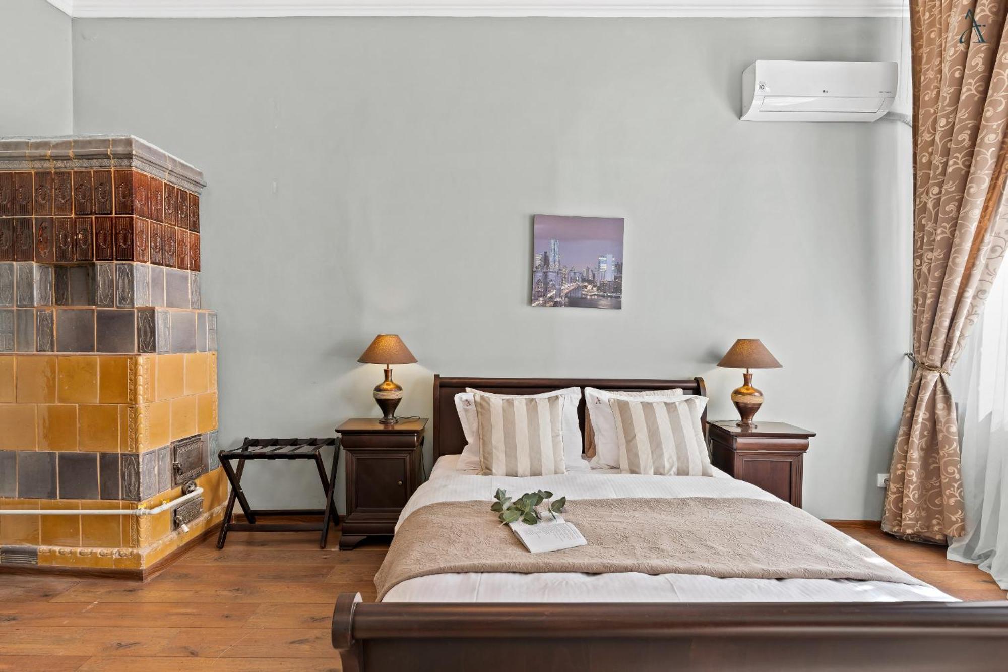 2 Bdr In Old Town Apartament
